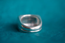 Lade das Bild in den Galerie-Viewer, Silhouette de Nuage