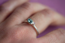 Lade das Bild in den Galerie-Viewer, Petit Bouquet Ring