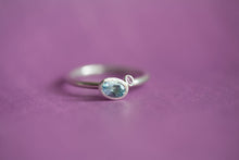 Lade das Bild in den Galerie-Viewer, Petit Bouquet Ring