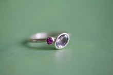 Lade das Bild in den Galerie-Viewer, Petit Bouquet Ring