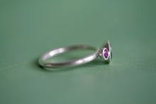 Lade das Bild in den Galerie-Viewer, Petit Bouquet Ring