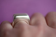 Lade das Bild in den Galerie-Viewer, Radical Love Ring