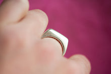 Lade das Bild in den Galerie-Viewer, Radical Love Ring Silber Medium