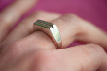 Lade das Bild in den Galerie-Viewer, Radical Love Ring Silber Medium