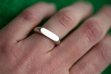 Lade das Bild in den Galerie-Viewer, Ovaler Siegelring